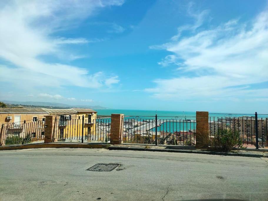 Casa Vacanza Nautilus ポルト・エンペードクレ エクステリア 写真